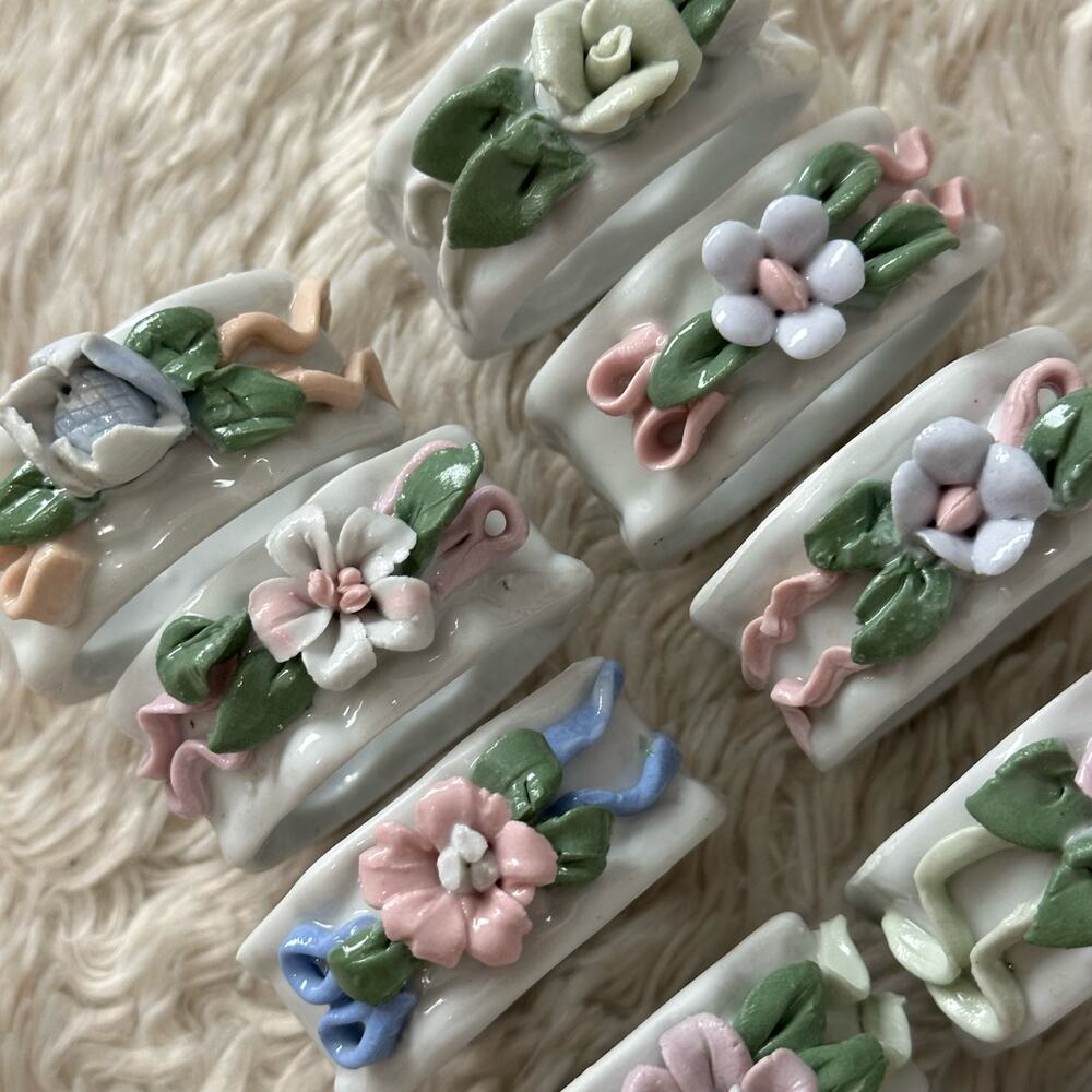Set of 11 Vintage Napkin Rings Pastel Floral Fine China Ceramic Pastel Gardenp - Picture 6 of 7